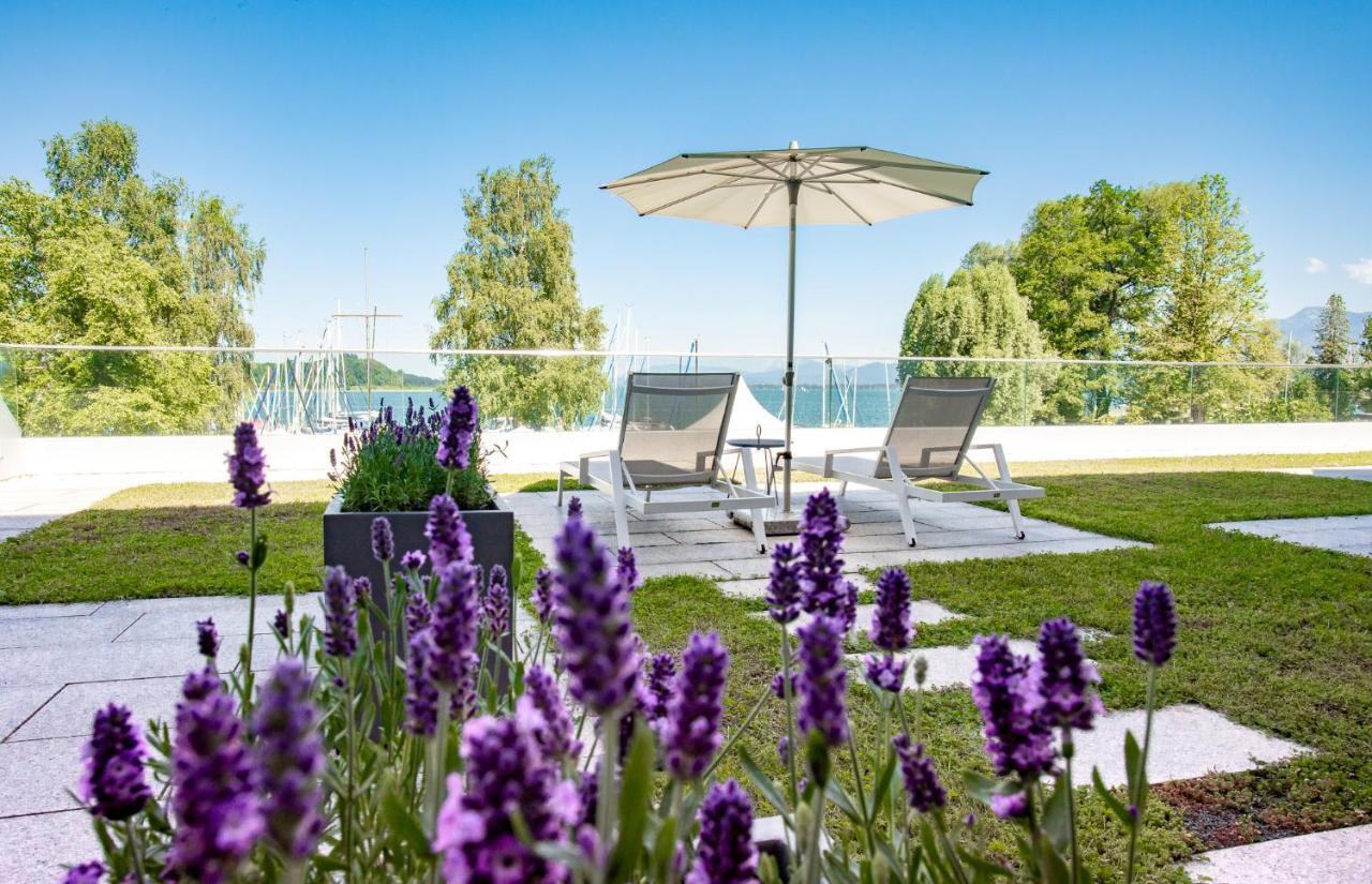 Yachthotel Chiemsee Gmbh พรีนอัมคิมซี ภายนอก รูปภาพ